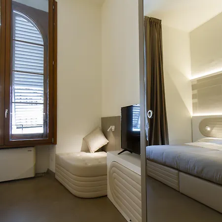 Palazzo Dei Ciompi 3*