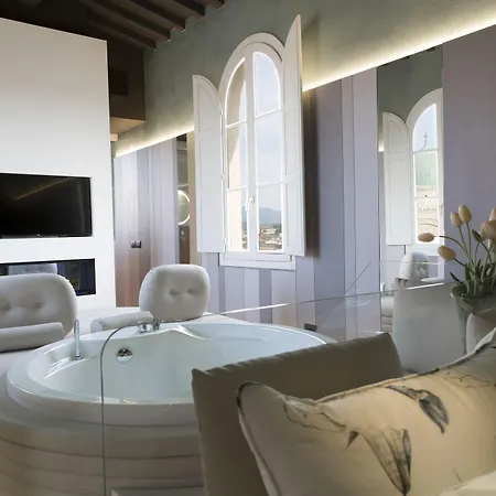 Palazzo Dei Ciompi Aparthotel